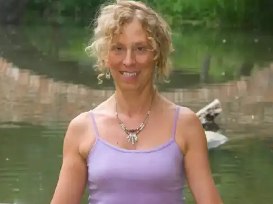 Lori Batcheller,
Health & Wellness, Health & Wellness, Yoga, Yoga, Yoga, Yoga, Yoga, Yoga
Expert at Échantillonneur GRATUIT de Masterclass avec plus de 30 cours